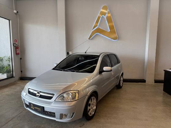 CHEVROLET CORSA 1.4 MPFI PREMIUM 8V FLEX 4P MANUAL CHEVROLET CORSA 1.4 MPFI PREMIUM 8V FLEX 4P MANUAL